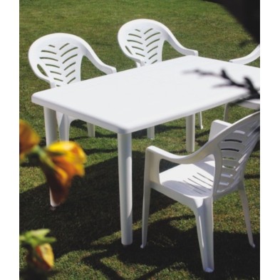 Sillón apilable  PINOSO polipropileno.