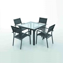 Conjunto de mobiliario para jardines Portas