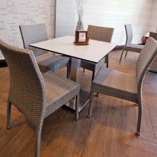 Silla de aluminio con rattan MR104 java