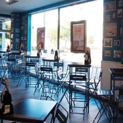 Taburete Plagable HUMANES - para Eventos.