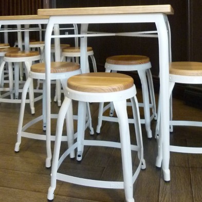 Taburete Madera Bajo de Metal  29-ALMUDEVAR