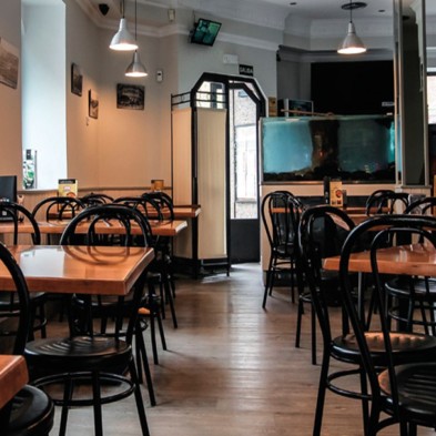 Silla Thonet asiento espuma negro