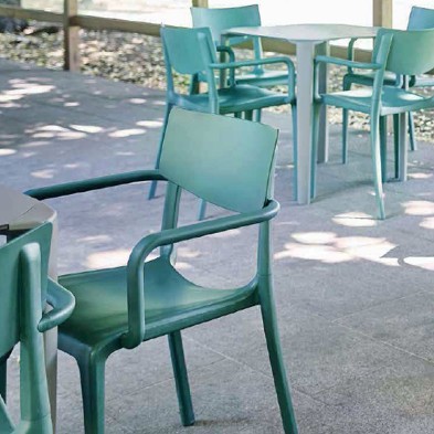 Silla de exteriore scon asiento tapizado apilable Tapitown