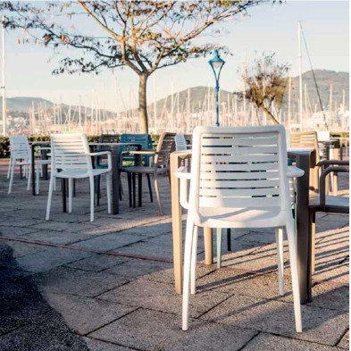Silla de terraza Park apilable en polipropileno