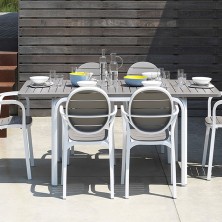 Sillón apilable MIEZA de polipropileno