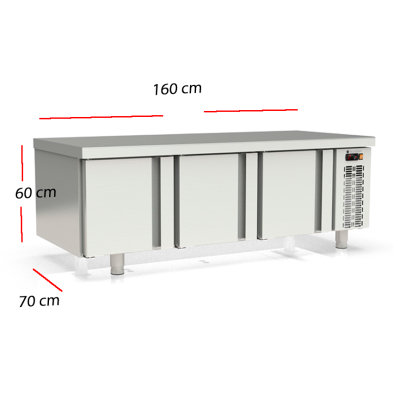 Mesa baja refrigerada en acero inox y puertas.