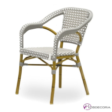 Sillón parisino de rattan trenzado para terrazas