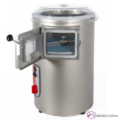 Máquina de pelar patatas industrial y zanahorias.