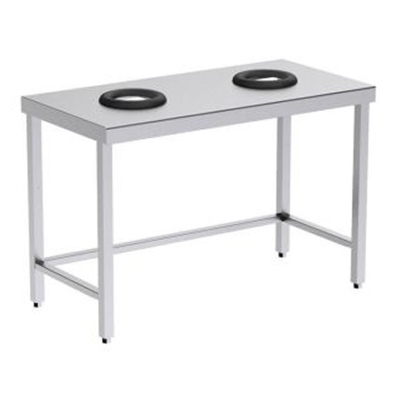 Mesa con orificios para la clasificación de residuos.