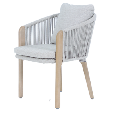 Set de mesa y 8 sillones del conjunto brumar