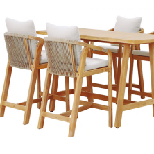 Conjunto Eiger incluye 4 taburetes y 1 mesa de 156 x 90 x 95 cm.