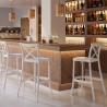 Taburete con respaldo de terraza