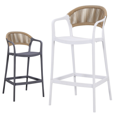 Taburete Izan apilable blanco o negro