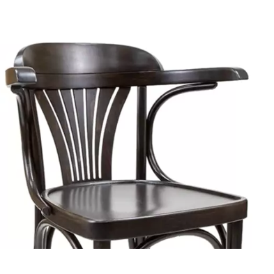 Sillón Casino con reposabrazos.