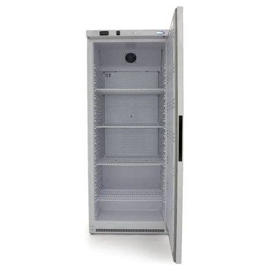 Frigorífico profesional blanco de 600 litros con cuatro estantes regulables