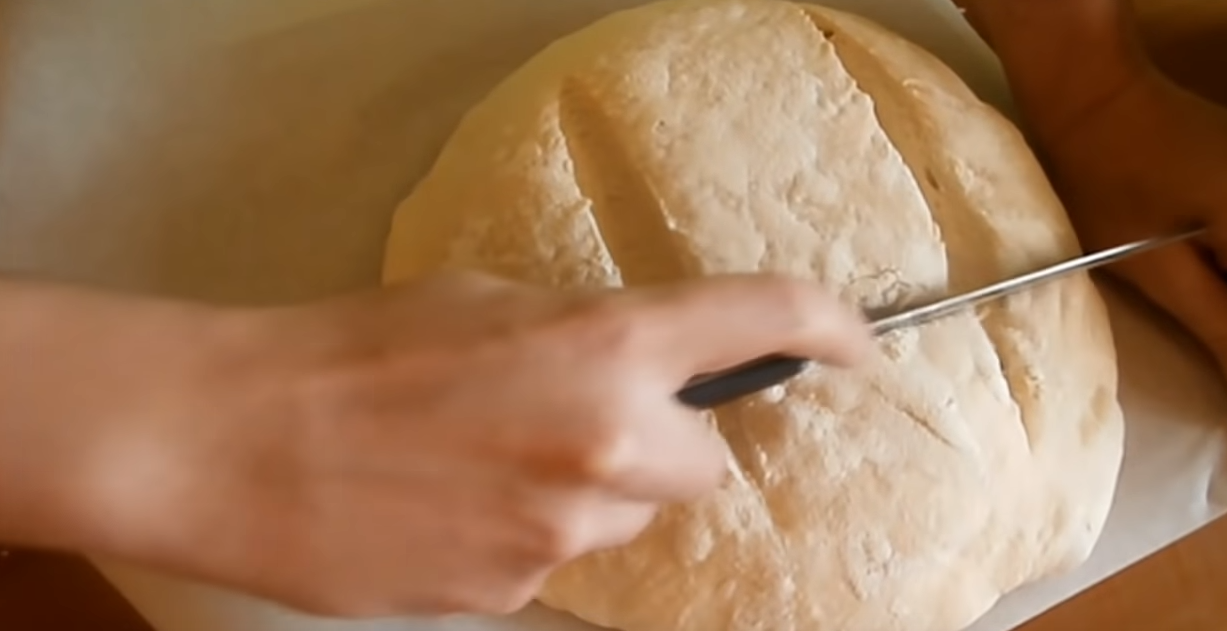 Como cortar la masa del pan casero