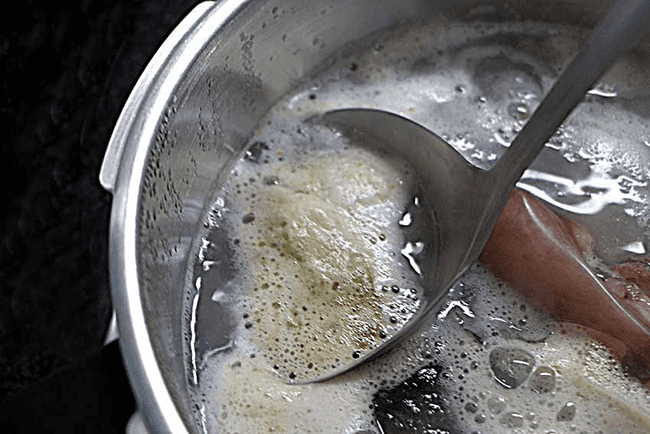 retirar la espuma del cocido